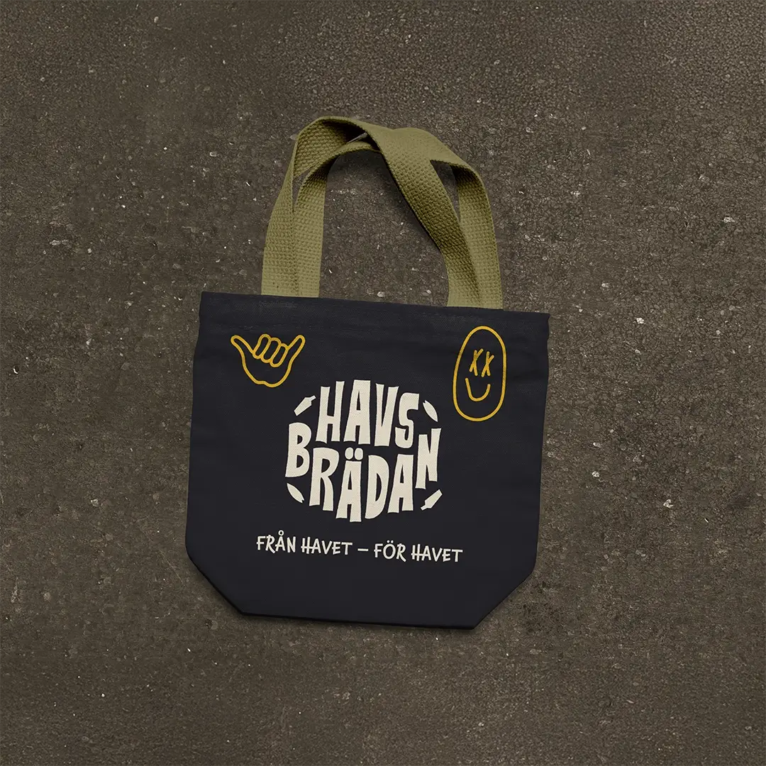 Väska med tryck med havsbrädans logotyp